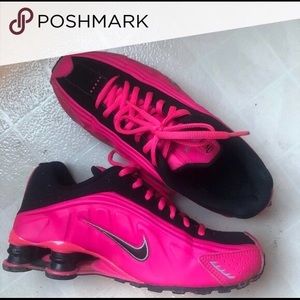 Nike shox size 4y